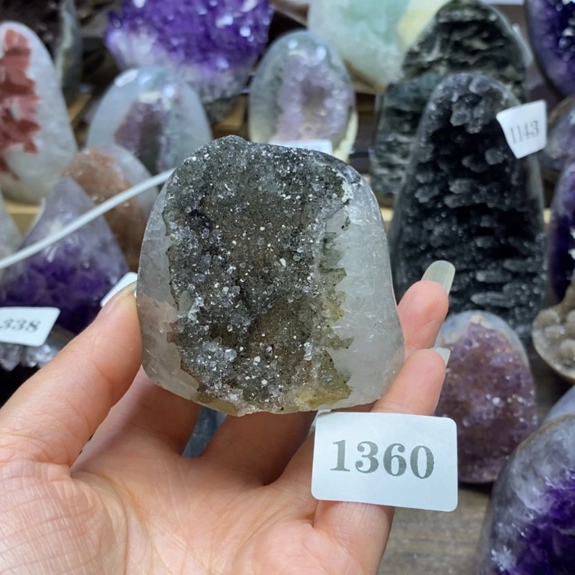 【闪购商品】未镶嵌大型摆件（非配饰）紫晶