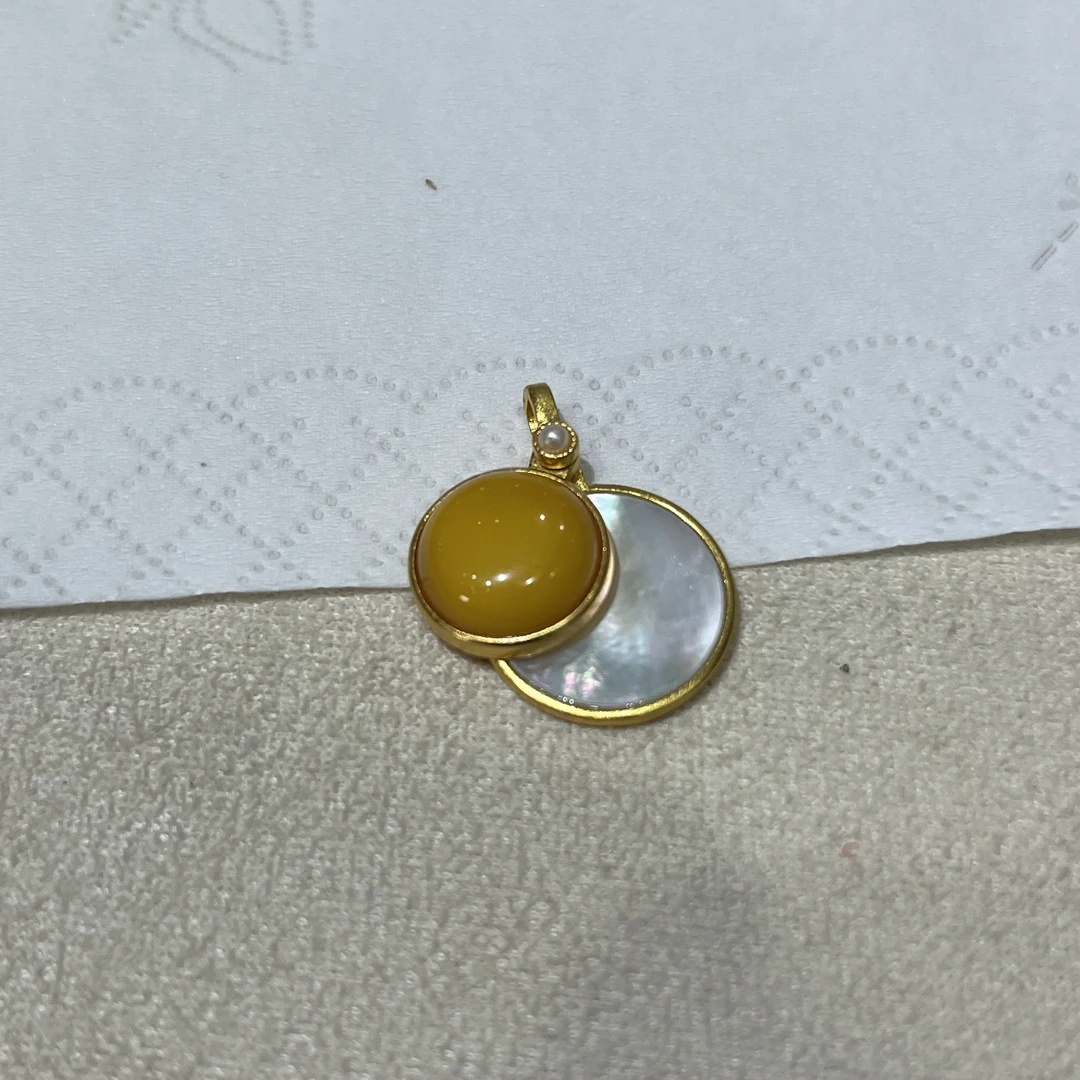 【七七严选】s925银镀24k金蜜蜡贝贝吊坠TQ