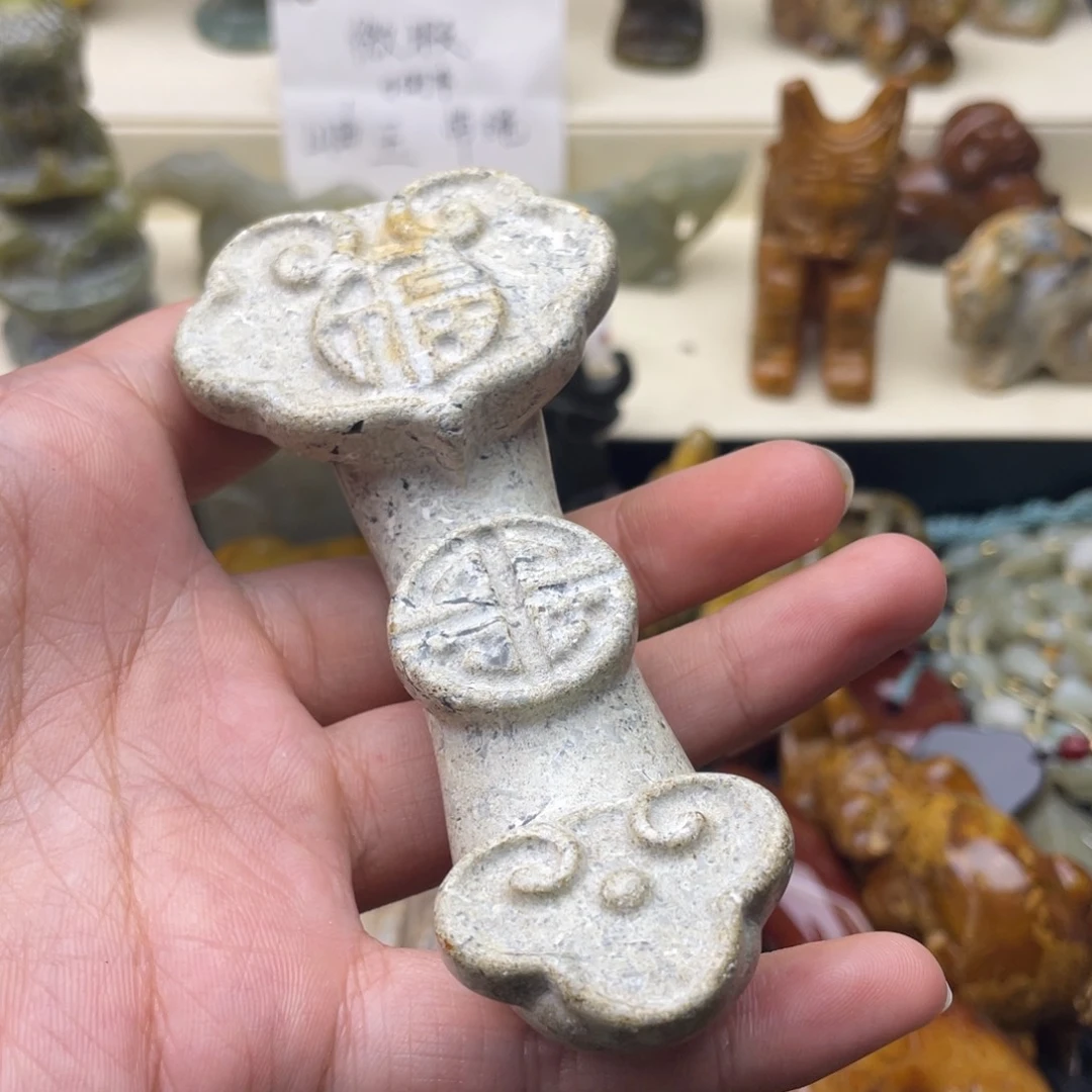 蛇纹石玉未镶嵌颈饰无孔道