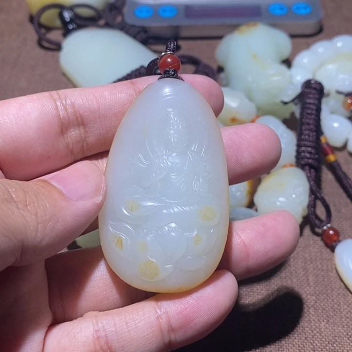 颈饰未镶嵌和田玉无*