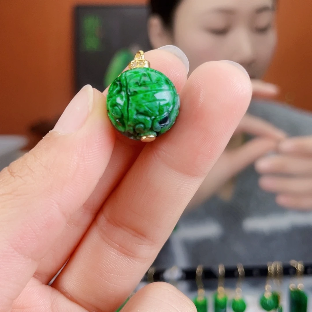 翡翠未镶嵌耳饰饰品