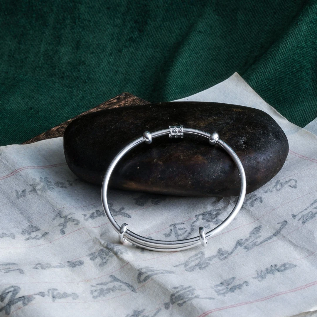 足银银制品  K8足银银制品  小蛮腰百搭足银手镯