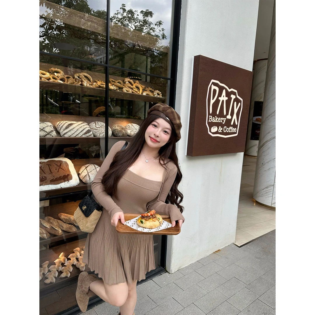 周白子 9/8 20:00 新品【咖啡因子套装】微胖开衫吊带裙女ZTAP3131