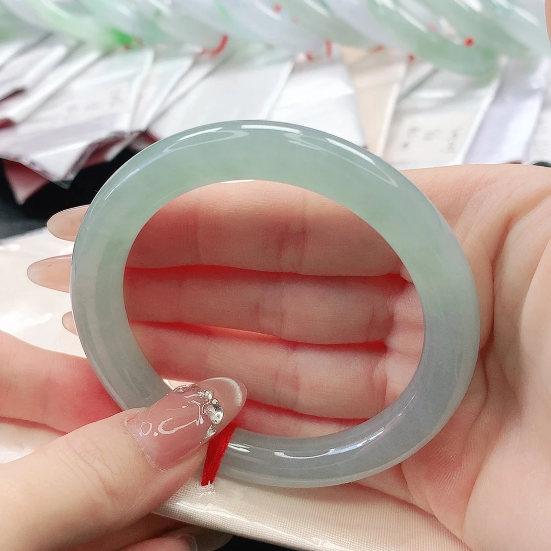 翡翠手镯未镶嵌翡翠缅甸天然A货