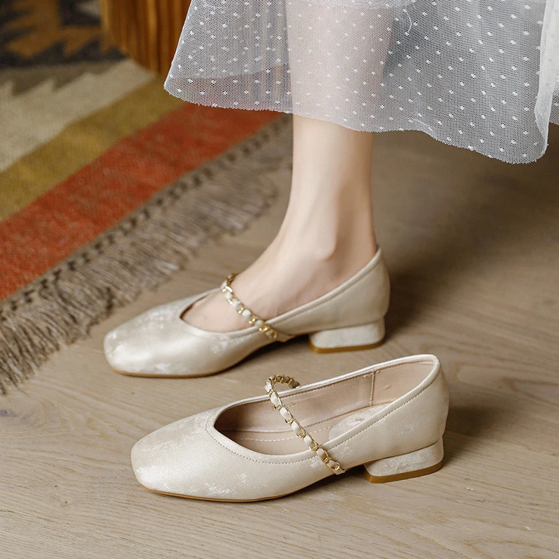 复古配旗袍低跟单鞋女久站不累脚舒适奶奶鞋百搭浅口方头玛丽珍鞋