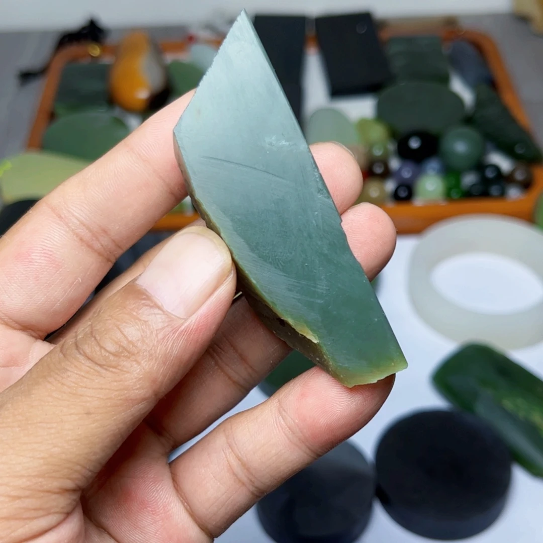 未镶嵌和田玉珠宝半成品