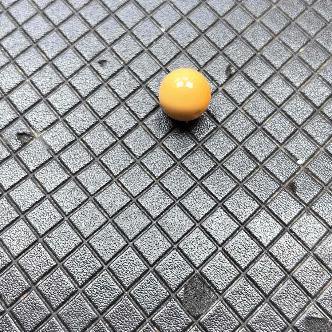 颈饰未镶嵌石英质玉（缅黄）