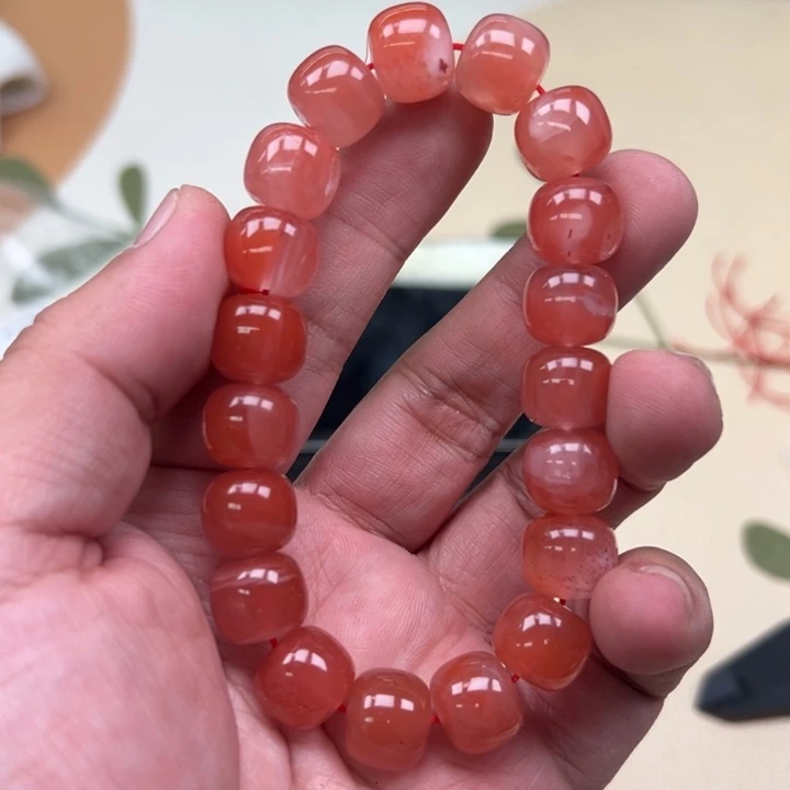 吊坠白玉菩提红色3618