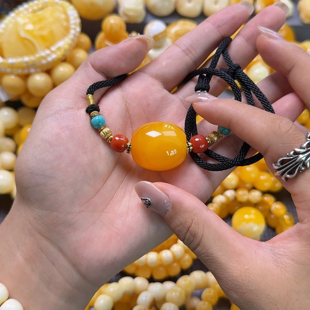 未镶嵌蜜蜡珠宝奇石