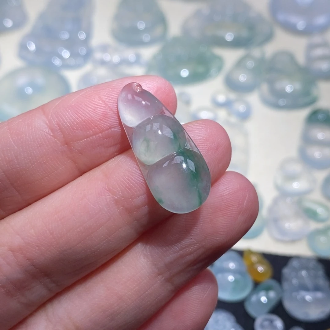 翡翠颈饰未镶嵌天然缅甸翡翠A货