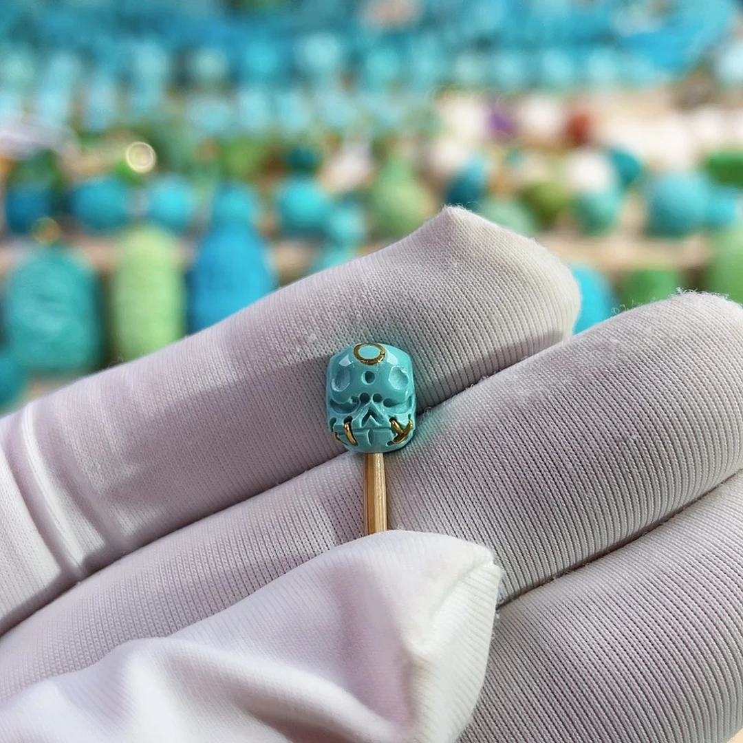 绿松石未镶嵌珠宝奇石