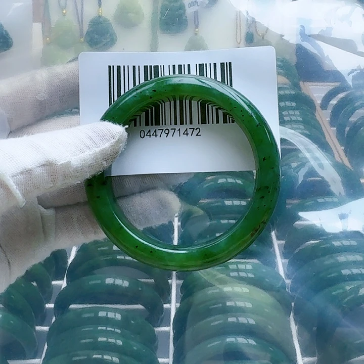 和田玉手镯未镶嵌56