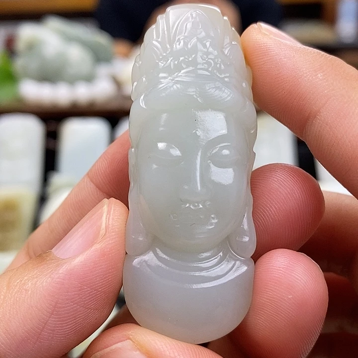 和田玉未镶嵌颈饰