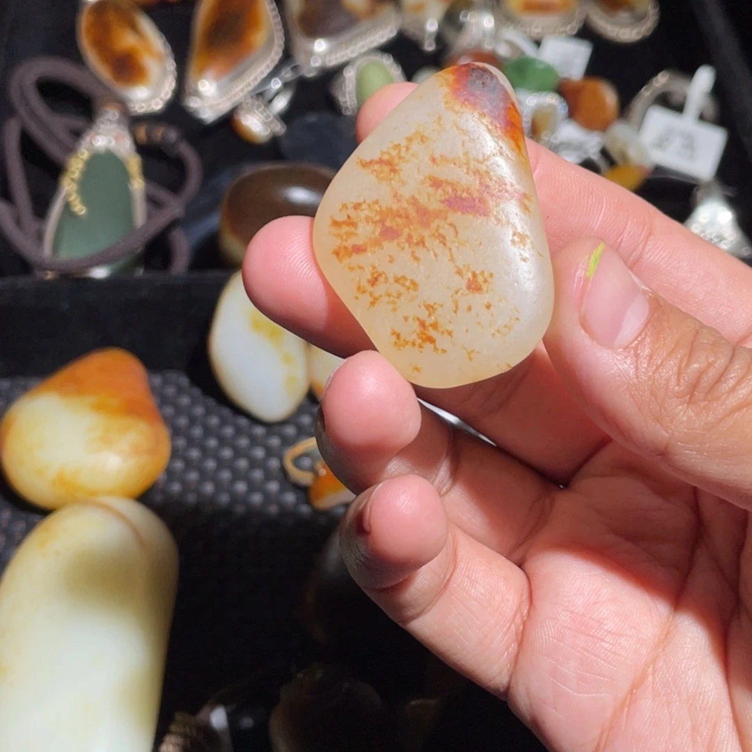 和田玉（糖玉）未镶嵌车挂