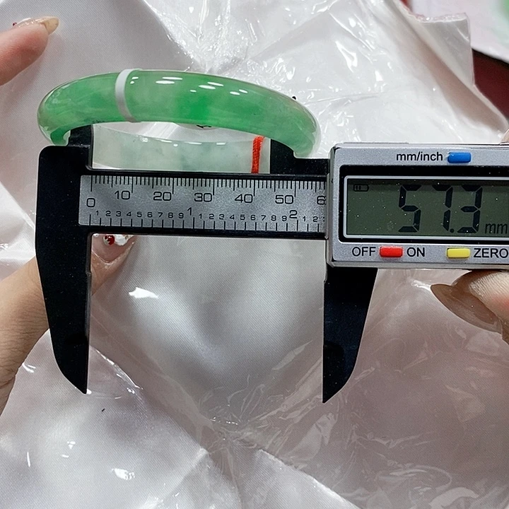 翡翠手镯未镶嵌285