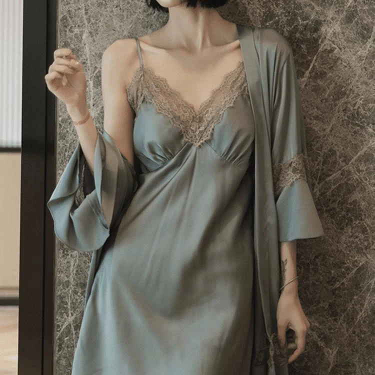 维多利亚2025年新款春秋季睡衣女网红蕾丝薄款冰丝夏睡裙两件套装