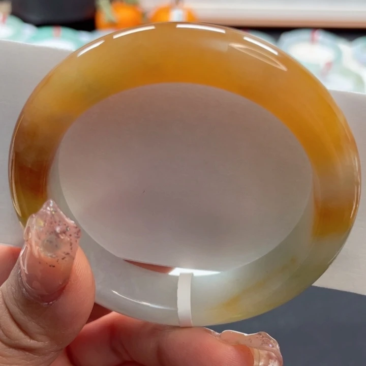 【闪购商品】翡翠手镯未镶嵌53黄翡胶润底8号