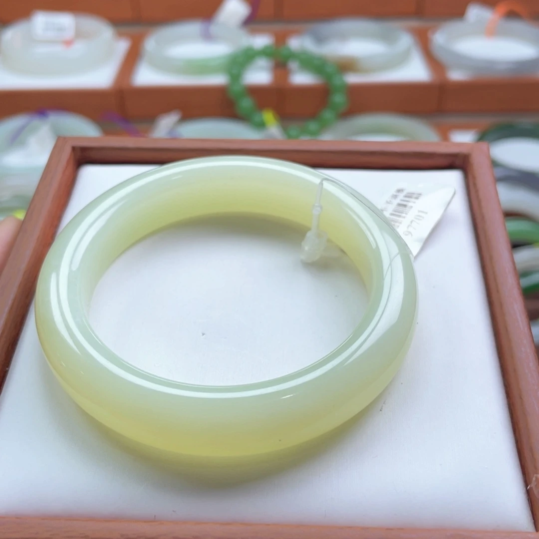 【闪购商品】未镶嵌手镯和田玉链接26