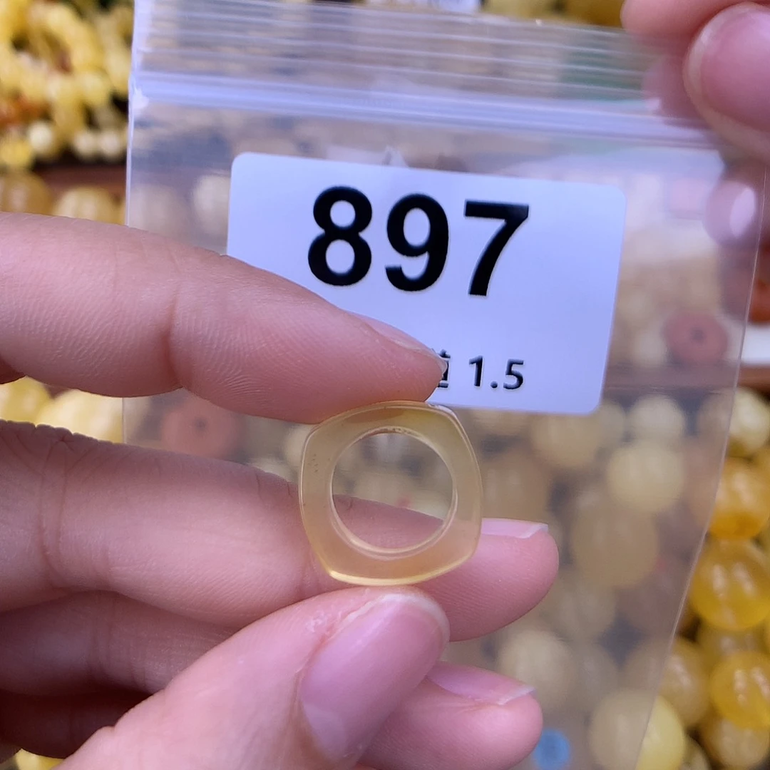 未镶嵌琥珀珠宝奇石11.6