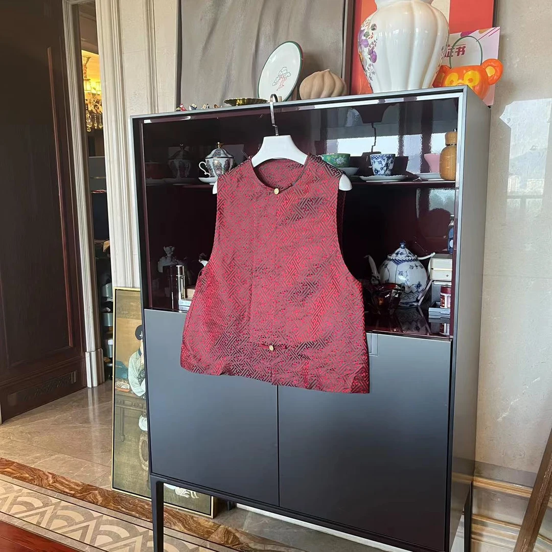 漫颜刘桑蚕丝红色提花马甲2023秋冬新品圆领无袖休闲中式上衣