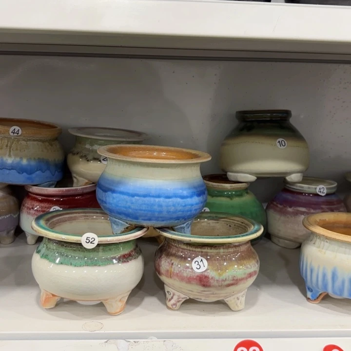 内口9高9左右3个人