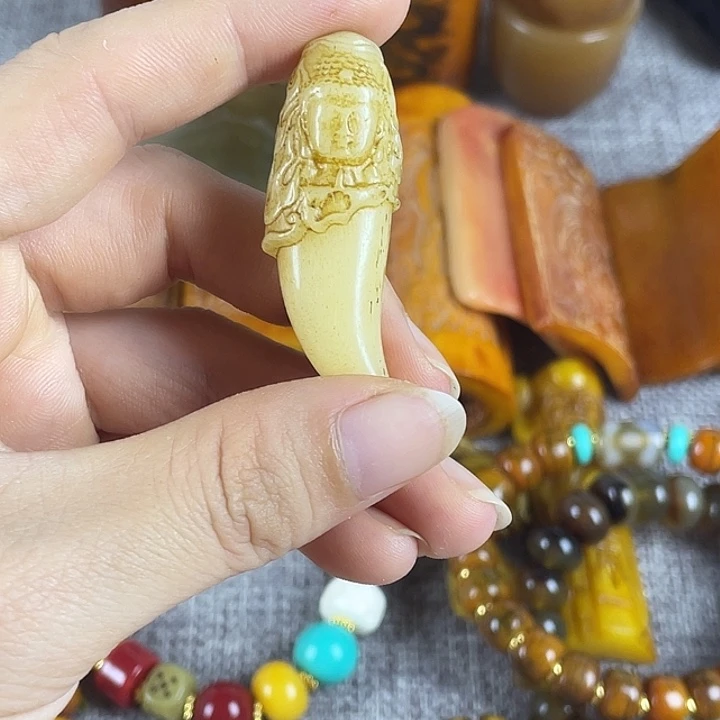 木质非金属吊坠，，