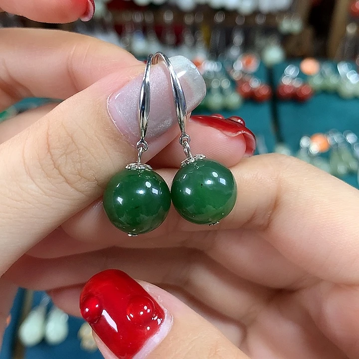 和田玉（碧玉）银S925镶嵌耳饰卡12左右