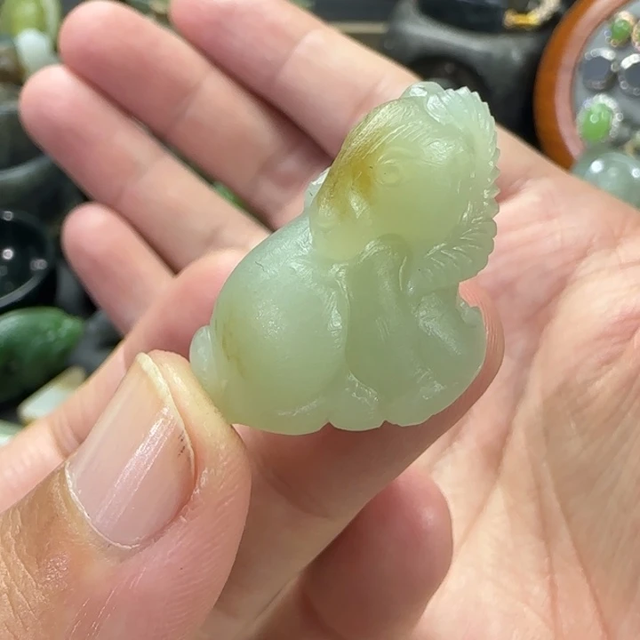 和田玉未镶嵌颈饰定制