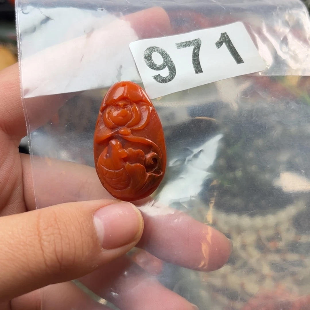 南红玛瑙未镶嵌珠宝奇石