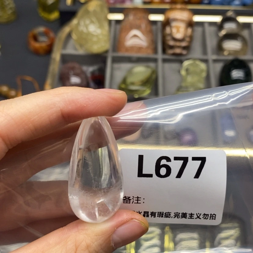 【闪购商品】吊坠(不含链)未镶嵌水晶三*