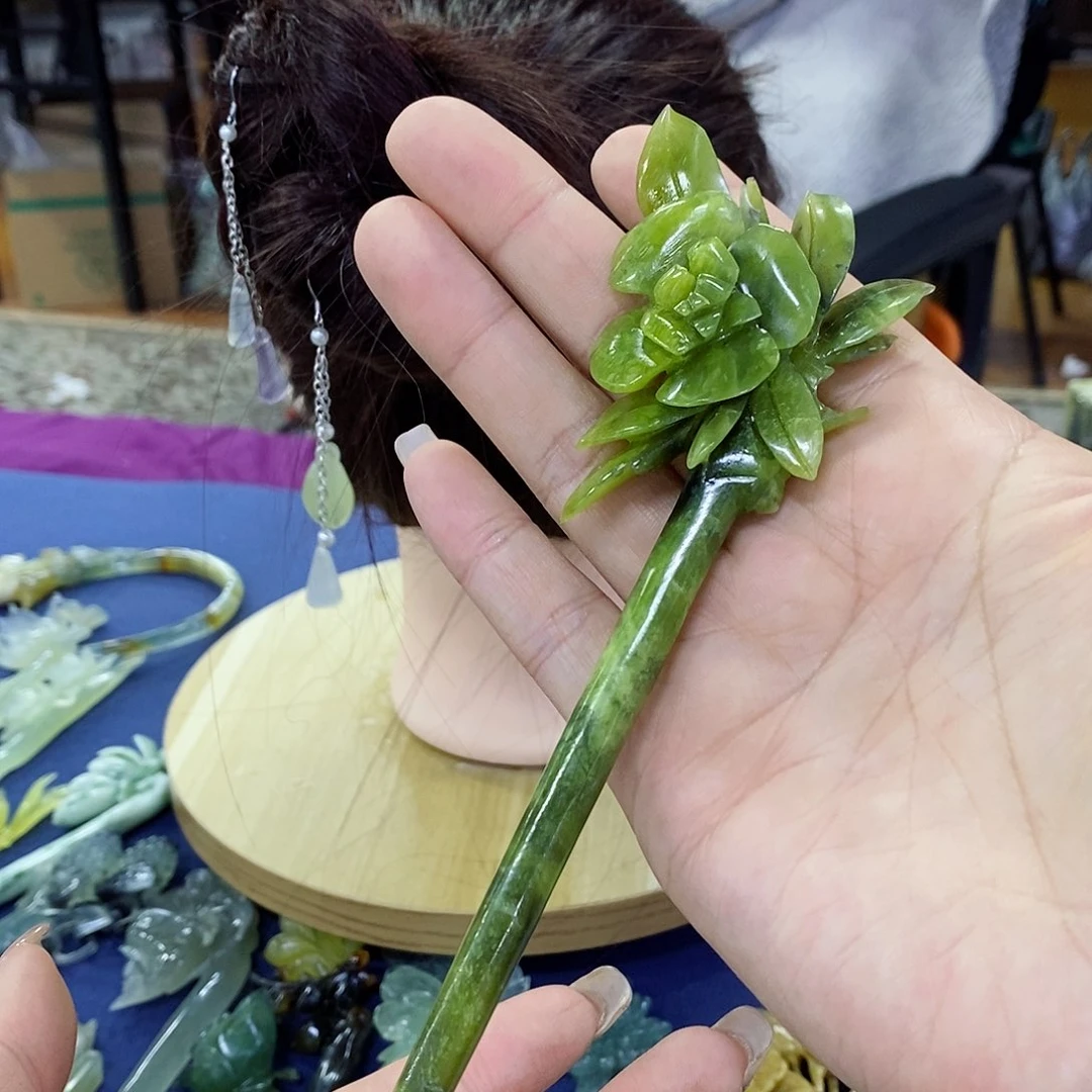 蛇纹石玉发簪未镶嵌