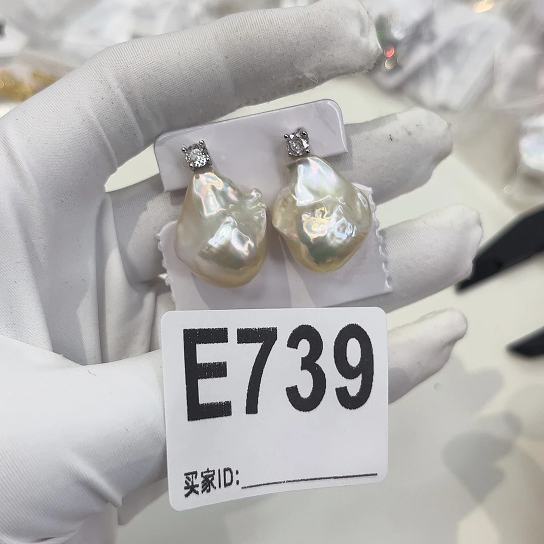 淡水珍珠合金耳饰