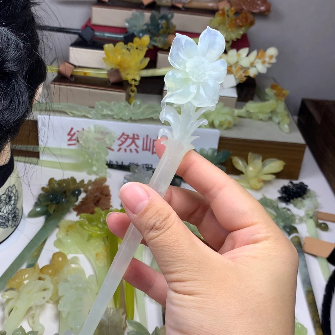 蛇纹石玉未镶嵌发饰