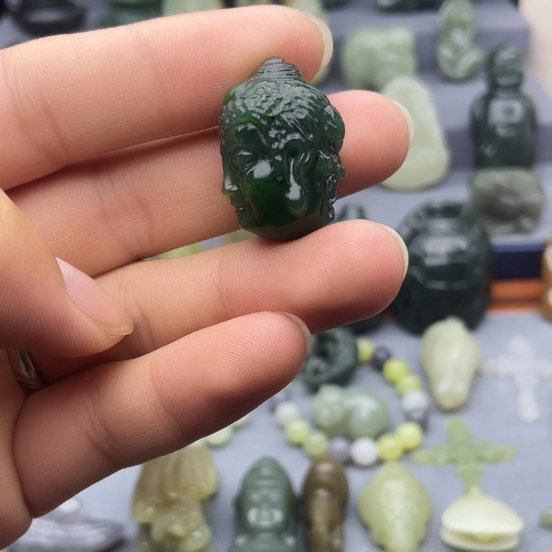 和田玉未镶嵌挂件