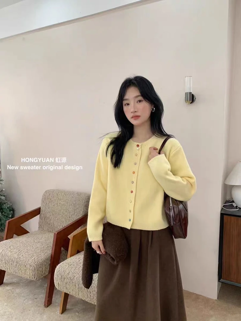 2025秋冬新款开衫女韩系温柔风彩色扣子圆领厚毛衣外套女