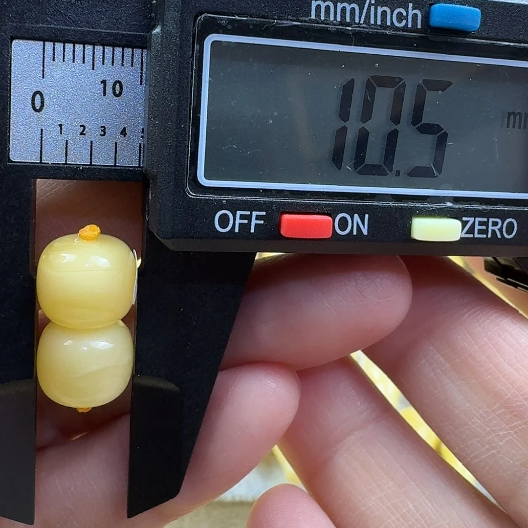 蜜蜡18K金镶嵌裸石29