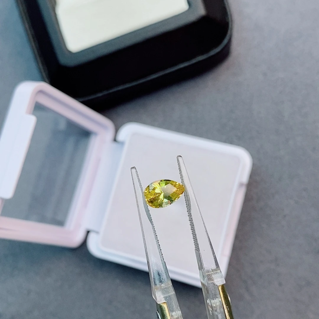 彩色蓝宝石裸石1.1ct 金丝雀