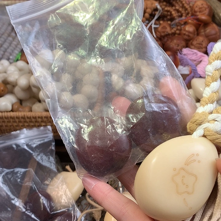W***.吊坠千眼菩提象牙果