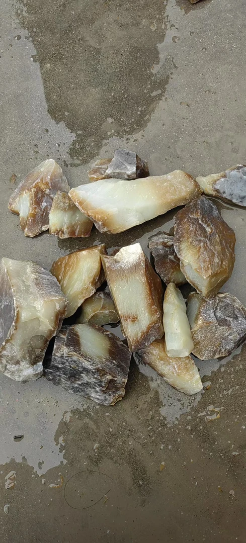新疆糖料玉质奇石