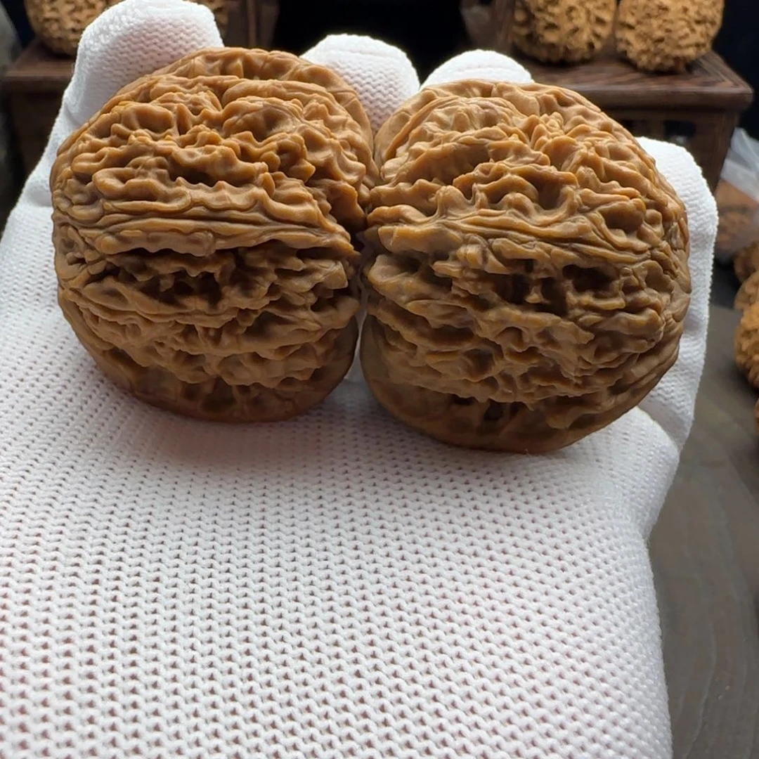 文玩核桃吊坠46馒头