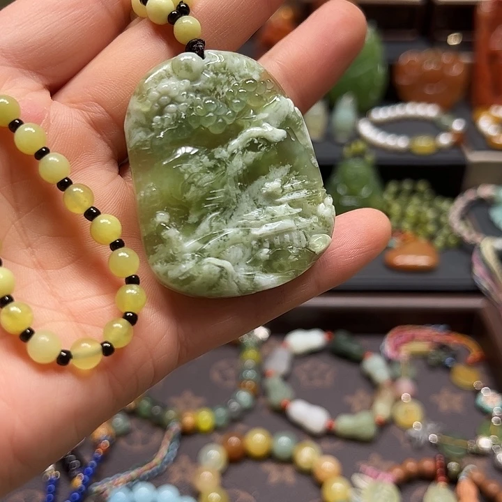 未镶嵌岫玉岫玉吊坠，