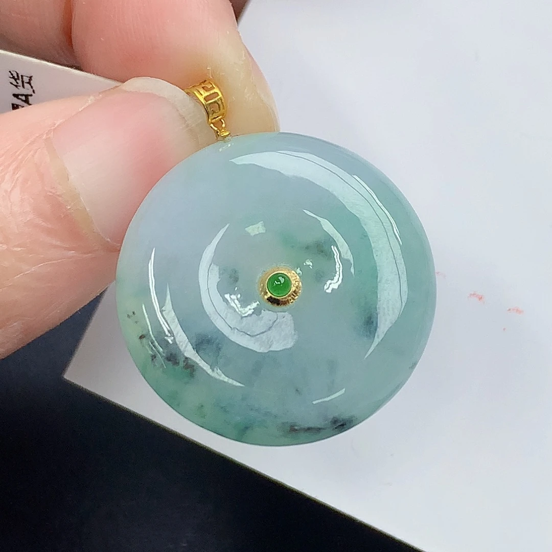 颈饰18K金镶嵌翡翠