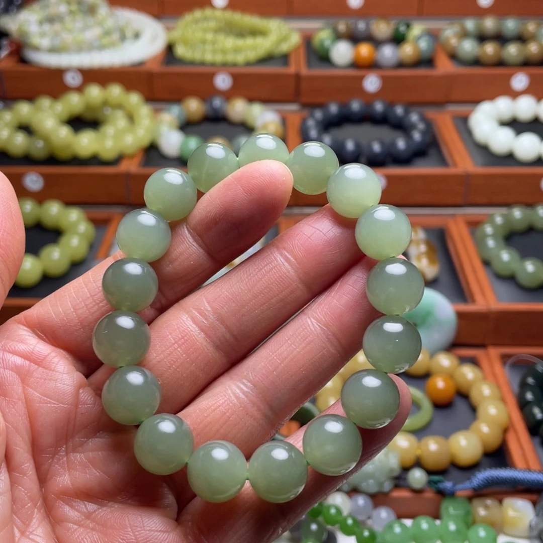 和田玉未镶嵌手串