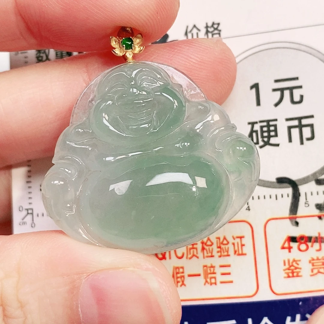 颈饰18K金镶嵌翡翠