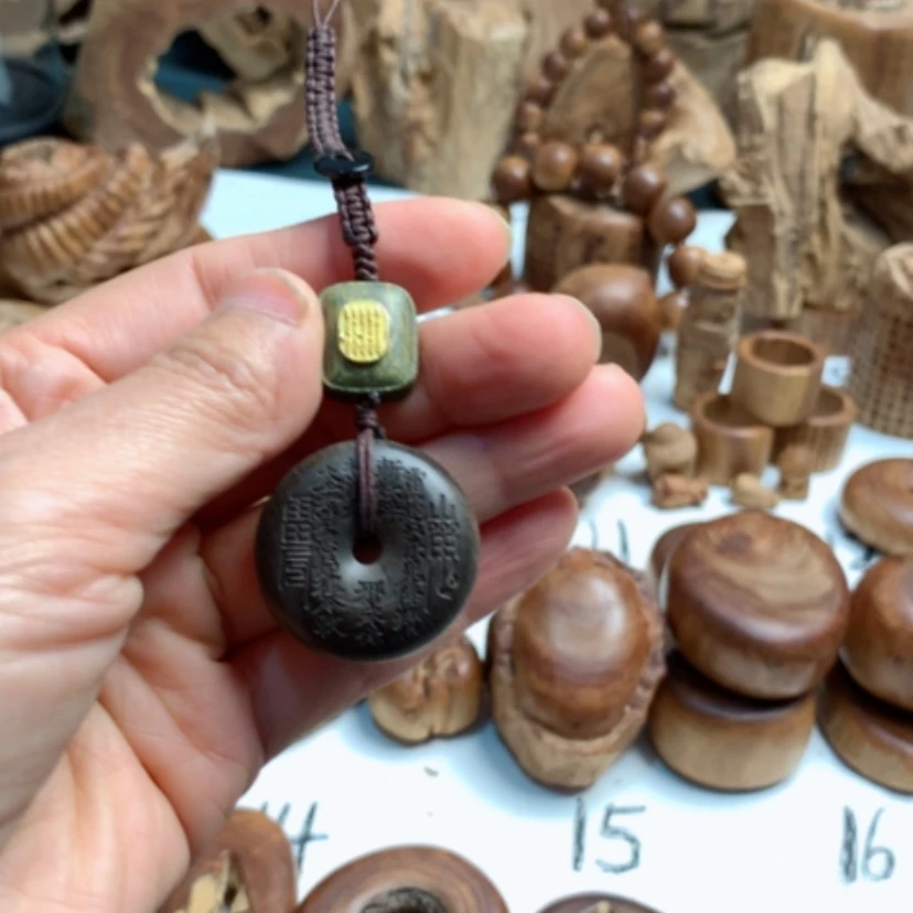 【闪购商品】檀香木原汁原味楠木扣子