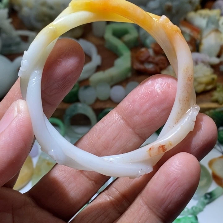定制翡翠未镶嵌毛货