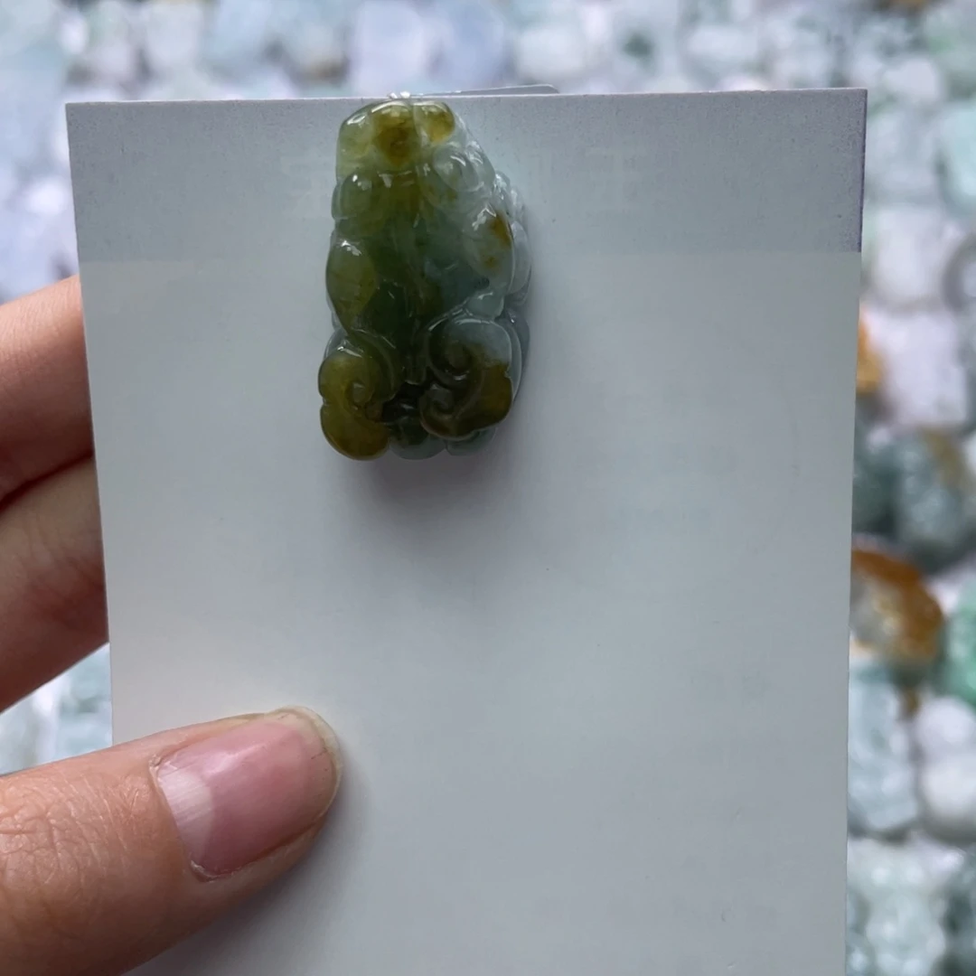 翡翠颈饰未镶嵌貔貅