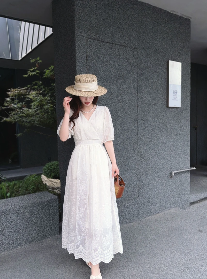法式蕾丝系带连衣裙女2025年夏季新款绝美收腰裙高端气质短袖长裙