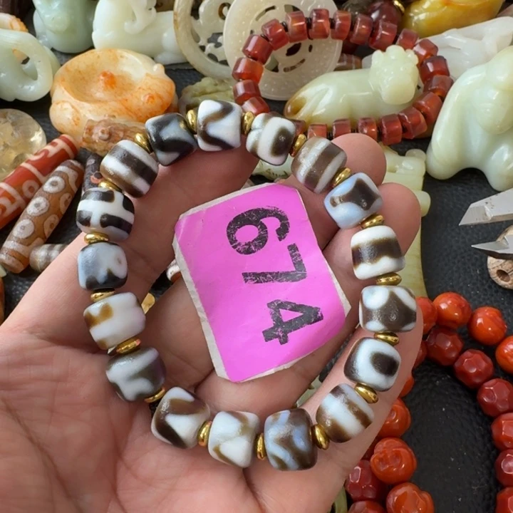 未镶嵌颈饰玛瑙/玉髓