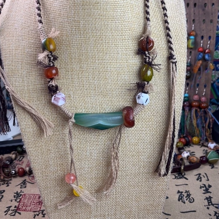 玛瑙/玉髓未镶嵌颈饰